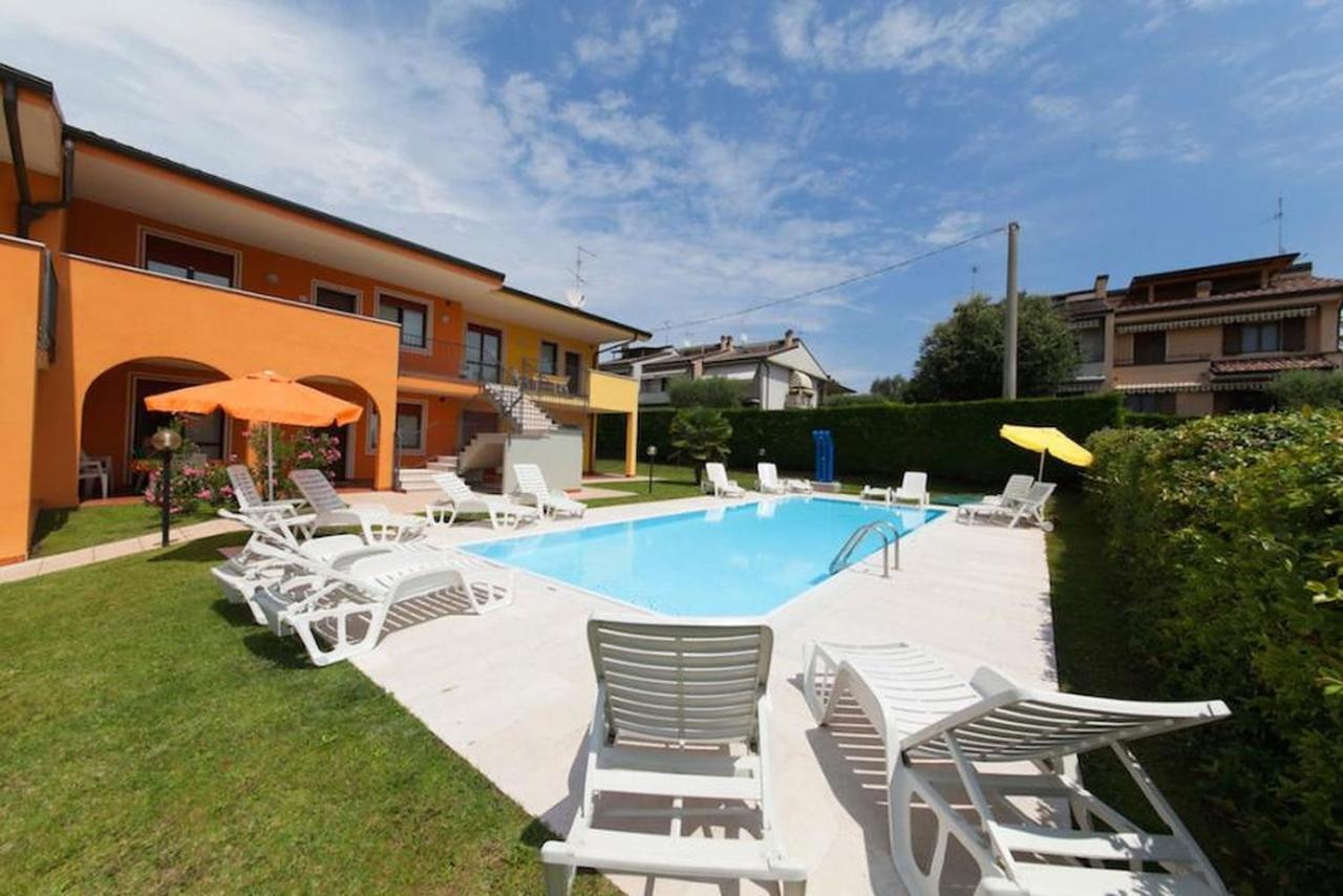 Residence Meridiana Пескьера-дель-Гарда Экстерьер фото