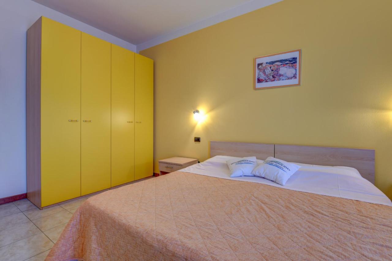 Residence Meridiana Пескьера-дель-Гарда Экстерьер фото