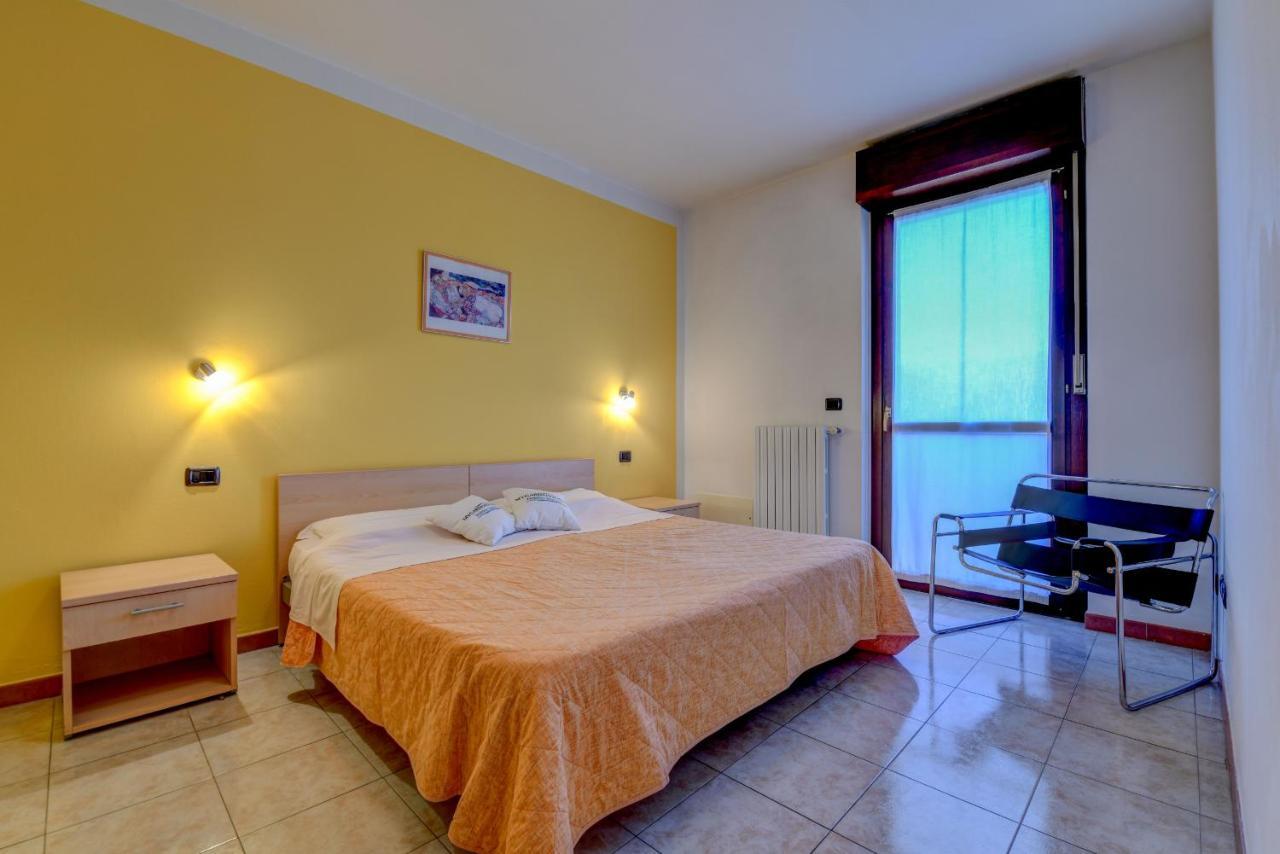 Residence Meridiana Пескьера-дель-Гарда Экстерьер фото
