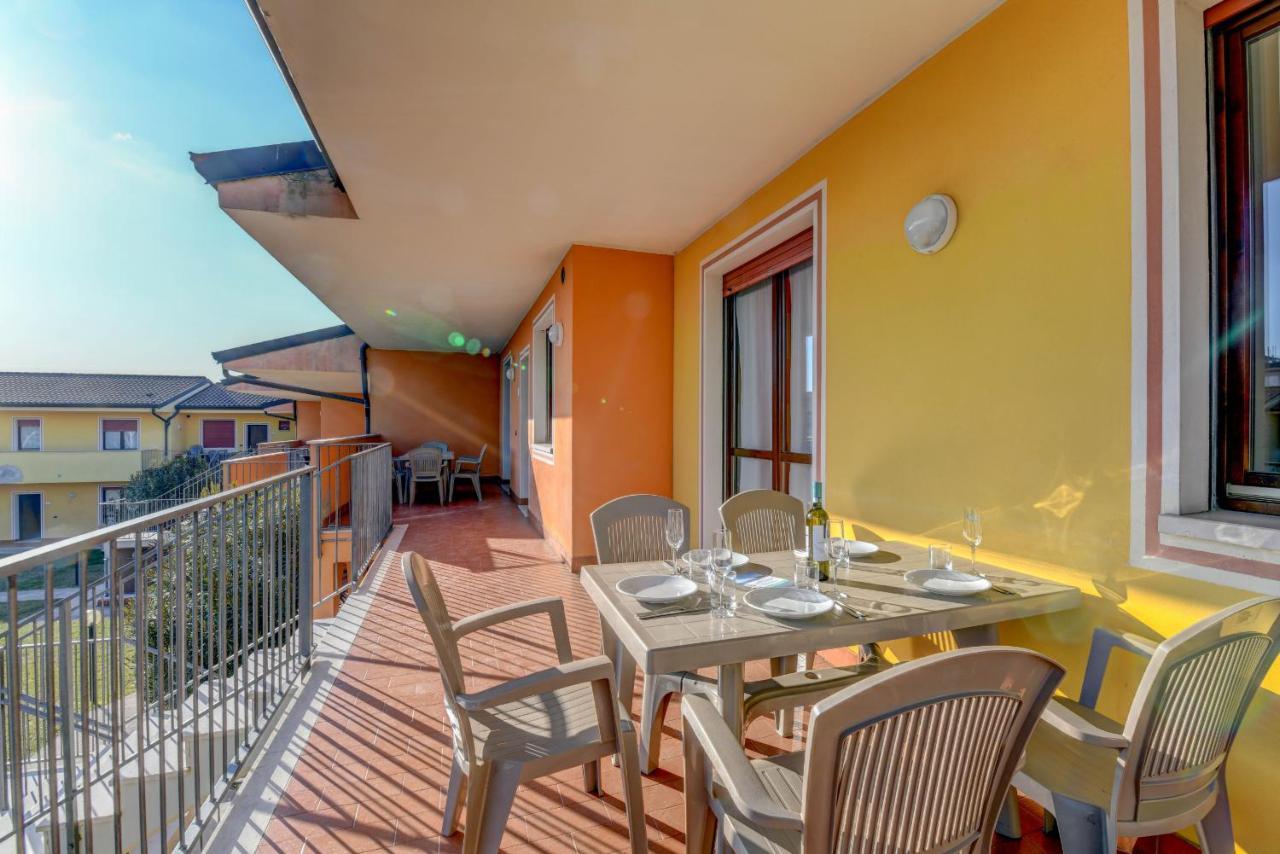 Residence Meridiana Пескьера-дель-Гарда Экстерьер фото
