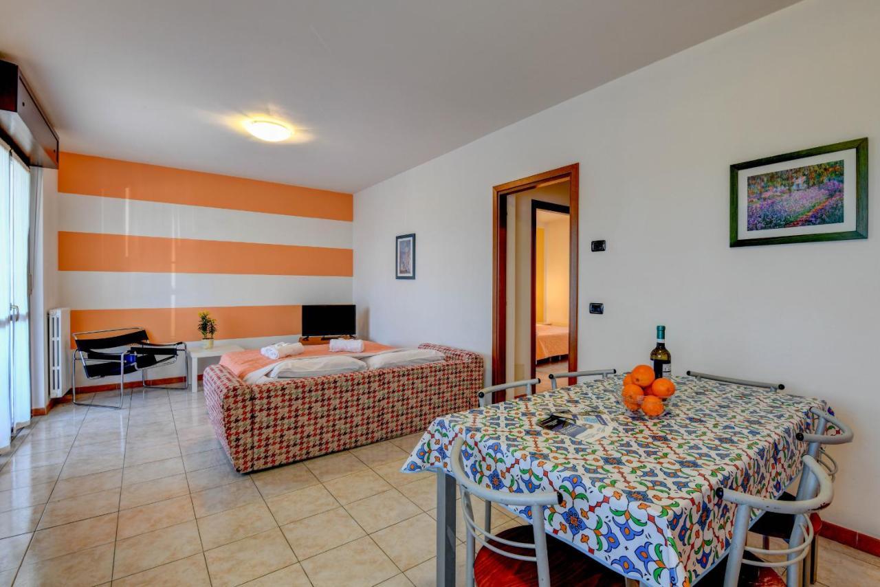 Residence Meridiana Пескьера-дель-Гарда Экстерьер фото